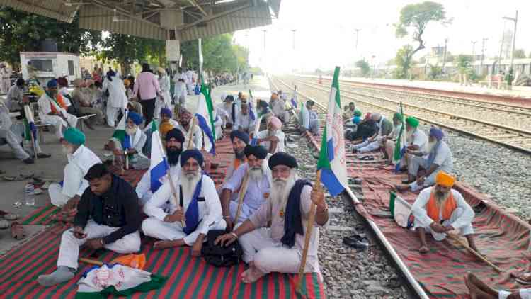 Farmer union dharna; Several trains affected