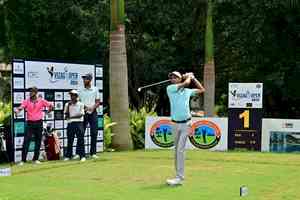 Vizag Open: Angad Cheema rises to top with a personal best 10-under 61 on day two