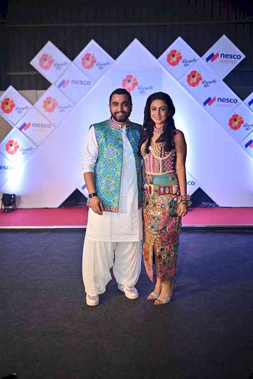 Manasi Parekh and Viraj Ghelani Visit Garba Event to Promote Their Upcoming Film 'Jhamkudi'