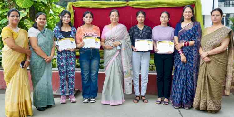 KMVites deliver stellar performances in Inter-college Declamation Competition