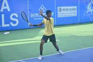 National Tennis C'ship: Vinayagamurthy stuns Sangram; Samarth keeps on winning in Fenesta Open 