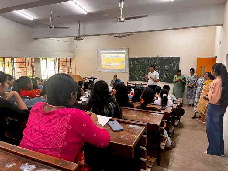 Workshop on Startup Creation and Pitching up of Business Ideas at Government Home Science College