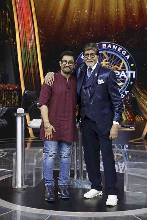 “In my opinion, you are the biggest superstar India has ever had, and will ever have!” says Aamir Khan to Amitabh Bachchan on ‘Kaun Banega Crorepati 16’