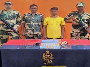 BSF seizes gold valued at Rs 3.51 crore along India-Bangladesh border