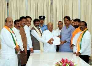 BJP seeks K'taka Guv's intervention to revoke cabinet decision on withdrawal of Hubballi riot cases 