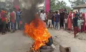 Violent protest in Bihar's Sitamarhi after two killed during idol immersion 