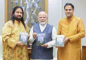 PM Modi meets classical musician Bharat Balvalli, launches his biography 'Bharatvakya'  