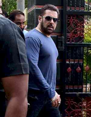 Salman Khan gets Rs 5 cr extortion-cum-death threat from mafia gang