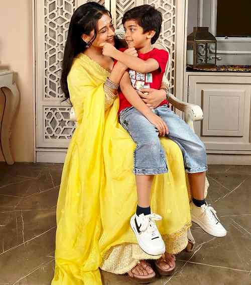 Radhika Muthukumar on Embracing Motherhood On-Screen: A Journey That Feels Real