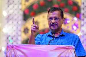 Vote for AAP to save Delhi: Arvind Kejriwal