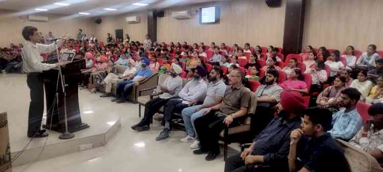 Career Counselling and Placement Cell of Lyallpur Khalsa College hosts Special Skill Training on CV Writing, Cover Letters, and Career-Boosting Strategies for Students