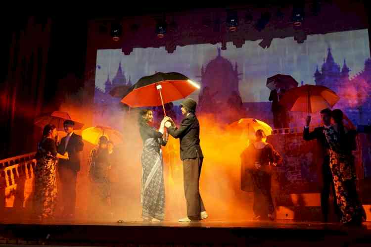 Vivek High School-38 Students’ Recreate Magic of Film 'Shree 420' in Musical