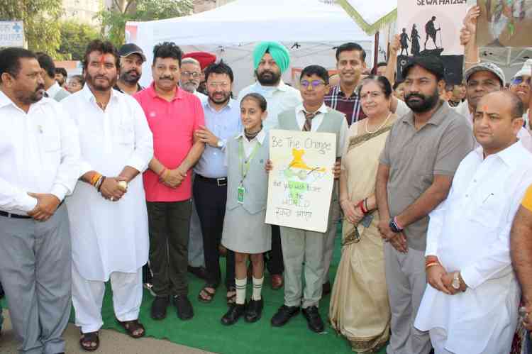 Cleanliness: Ivy World School proudly joined `Swachta Di Lehar’ Event