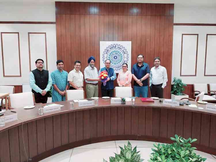 IIT Roorkee and Rekhi Foundation Sign MoU to Establish Centre for the Science of Happiness