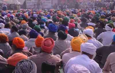 Punjab farmers to block highways in protest over FIRs for stubble burning