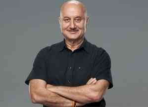 Anupam Kher recounts his journey of 40 years in cinema, urges everyone to be a dreamer