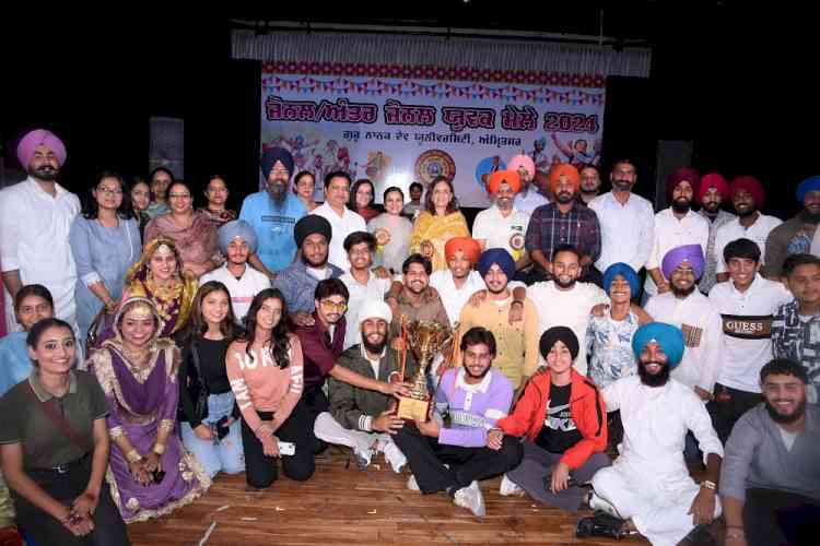 Lyallpur Khalsa College lifts runner-up trophy in GNDU youth festival