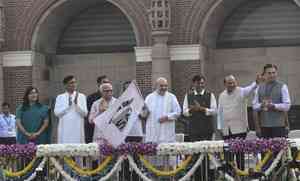 HM Shah flags off Run For Unity, urges people to pledge for 'Viksit Bharat'