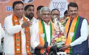 Mumbai Congress receives jolt as veteran Ravi Raja joins BJP