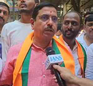 K’taka govt turning blind eye to Waqf row: Pralhad Joshi