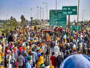 Meeting between protesting farmers, apex court-appointed panel remains inconclusive