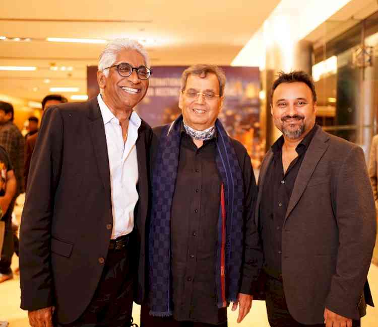 Master filmmaker Subhash Ghai honours Ace Hollywood Producer Ashok Amritraj with IIFTC Global Indian Cinema Icon Award