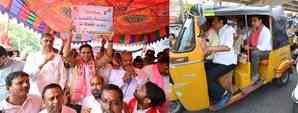 KTR travels in auto-rickshaw, reminds Rahul Gandhi of his promises