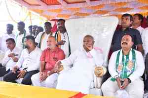 Deve Gowda's campaign for grandson Nikhil in Channapatna enters day 3