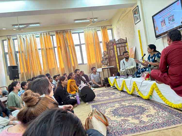 Workshop on Music Vocal and Instrumental “Raag-Rang” concludes