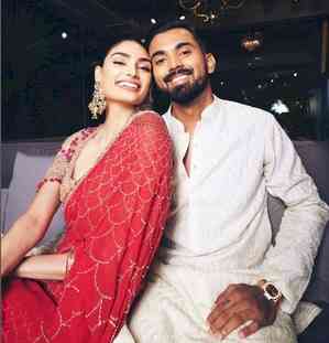 B-Town celebs congratulate Athiya Shetty and KL Rahul on their pregnancy announcement