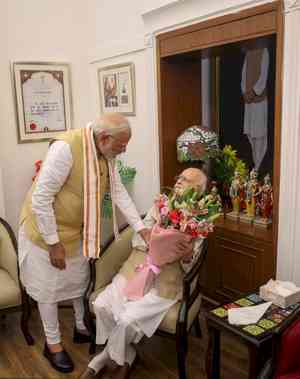 PM Modi visits Advani's residence to wish him on birthday, shares special moment