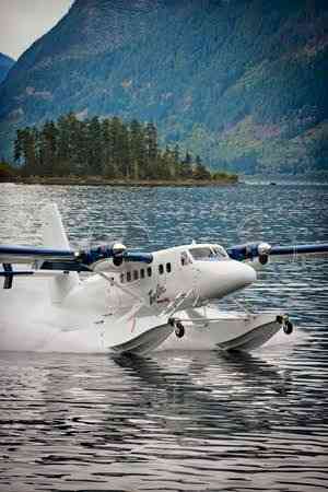 Seaplane tourism takes off in Kerala after first plane touches down