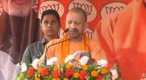 UP CM rallies support for BJP in Jharkhand, warns against divisive politics