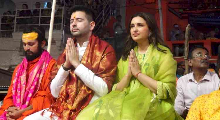 MP Raghav Chadha Celebrates His Birthday with Wife Parineeti at Dashashwamedh Ghat in Varanasi, Sought Blessings of Maa Ganga