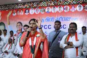 Sharmila targets brother Jagan again over boycott of Assembly session