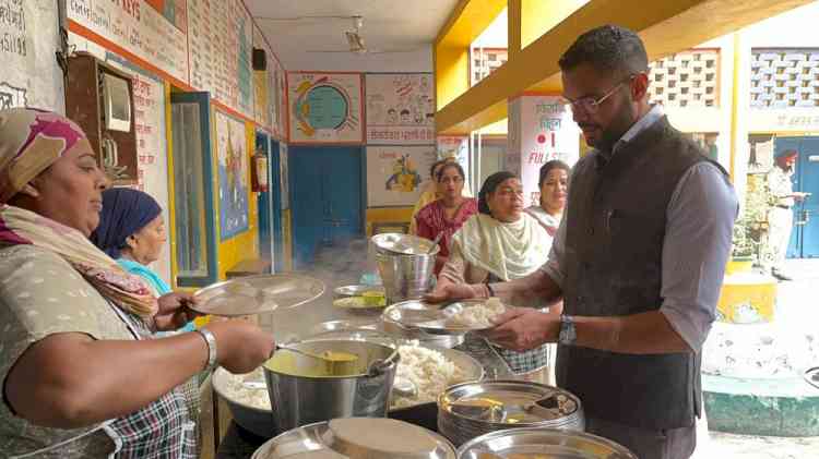 Maintain high standards of food quality for students in mid-day meal program: Jitendra Jorwal