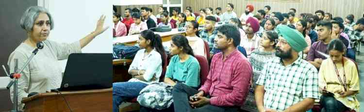 Seminar on “In Search of God Particle” held in Doaba College