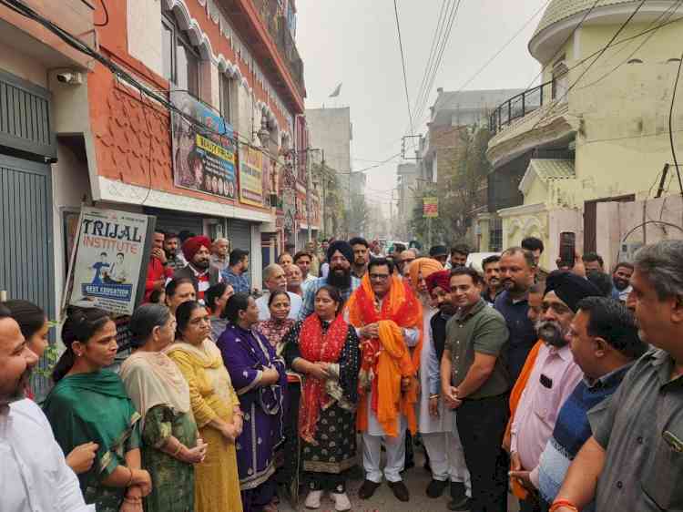 MLA Bagga inaugurates project worth Rs 49.60 lakh to reconstruct streets of Durgapuri