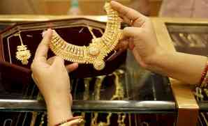 Over 40 crore gold jewellery items hallmarked to date, 4 lakh per day: Centre