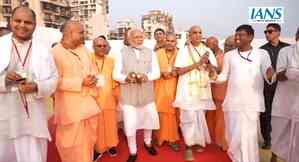 PM Modi receives warm ISKCON welcome in Panvel, signals solidarity after Bangladesh temple attack