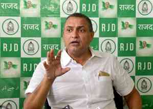 RJD leader questions Nitish Kumar’s repeated clarifications on staying in NDA