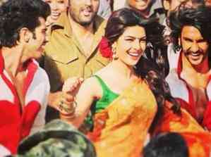 Priyanka Chopra gives shoutout to 'Gunday' co-stars Ranveer and Arjun