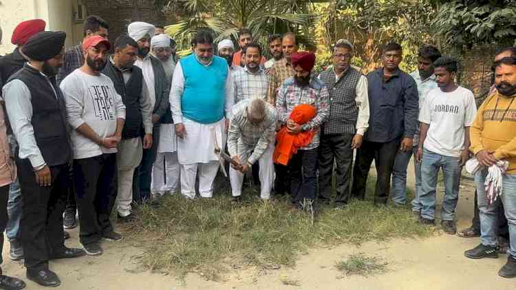 MLA Prashar inaugurates projects to establish two public libraries in Ludhiana Central constituency