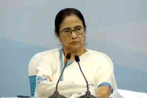 Mamata Banerjee admits corruption in lower level of police forces 