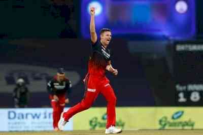 IPL 2025 Auction: RCB acquire Hazlewood for Rs 12.50 cr; Gujarat Titans bag Prasidh Krishna at Rs 9.5 cr  