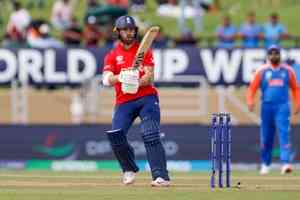 IPL 2025 Auction: Phil Salt joins RCB for 11.50 cr, KKR sign wicketkeeper duo of de Kock, Gurbaaz