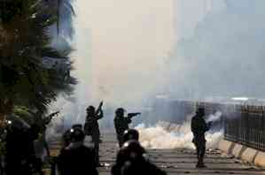 Pakistan: Security forces initiate crackdown against PTI protestors in Islamabad  