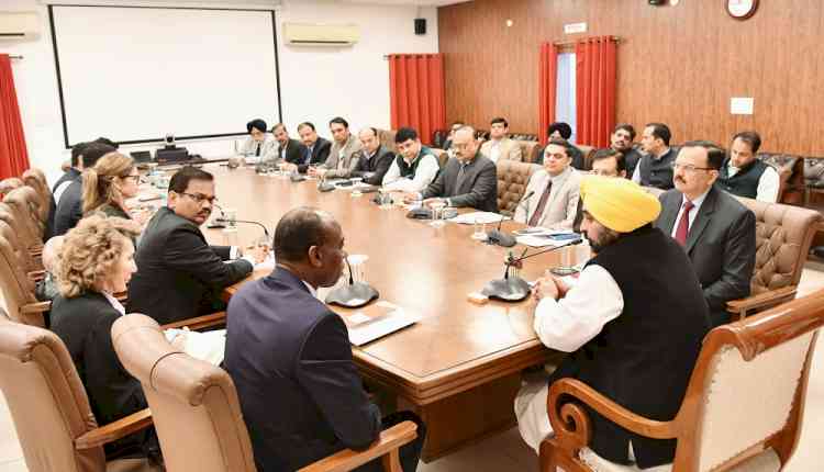 CM solicits support of World Bank to further combat major problems being confronted by state