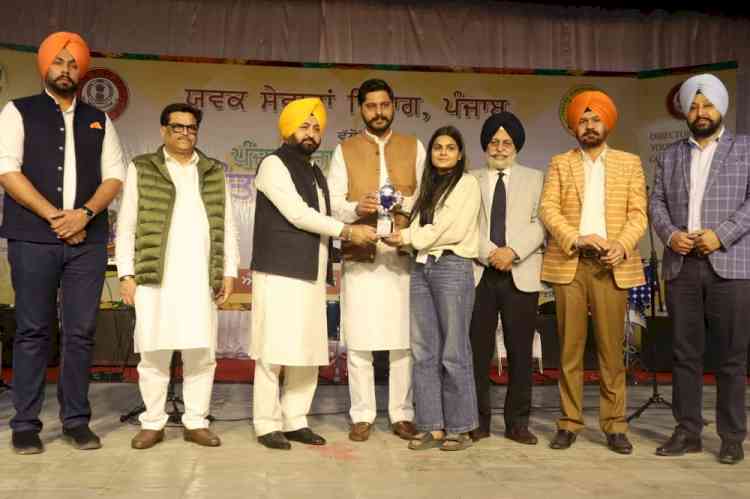 Cabinet Minister Hardeep Singh Mundian exhorts youth to dream big and work hard