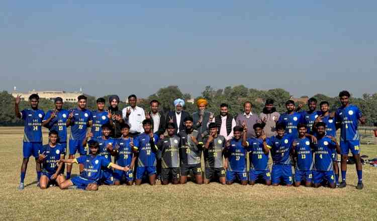 Lyallpur Khalsa College lifts University Football Championship 